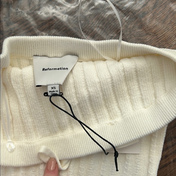 NWT • Bundle of Two Reformation Zazie Sweaters ✨ - Picture 2 of 3